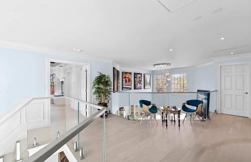 Luxury Hilltop Villa East Quogue - Foto 23