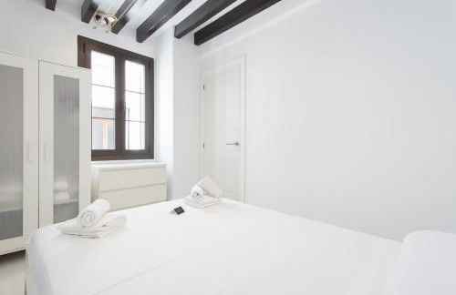 Black&White Apartment, minimum stay 30 nights, by PriorityVillas - Photo 11