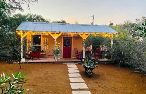 Cottage with Hot Tub and Pool Bandera, TX. - Foto 8