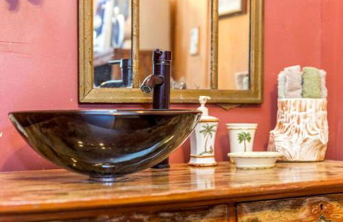 Two-Story Cabin Rental for Large Groups along Hamilton Creek in Marble Falls, Texas - Foto 20