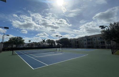 Beautiful Apartment Near Disney - Photo 56