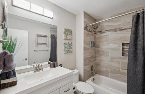 Garlands Hidden Gem 4 Bedrooms Hot Tub Patio - Foto 26