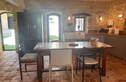 BERGERIE rénovée avec piscine chauffée et terrain clôturé - Foto 70