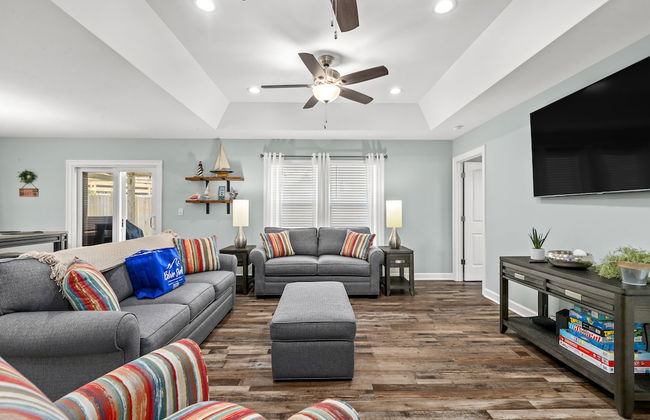 Coral Cabana - 3BD 2BA Home Close to Beach w/ Optional Golf Cart! - Foto 15