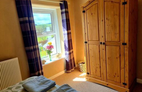 Horse & Farrier Pub - Photo 4