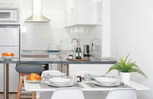 NEW Apt Relax Home a 150 m del mar, WIFI y Piscina - Foto 4