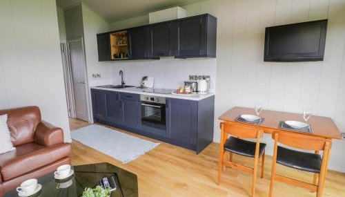 Elmside Lodge - Photo 5