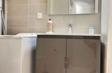 Appartement Élégant et Confortable coté gare - Foto 3