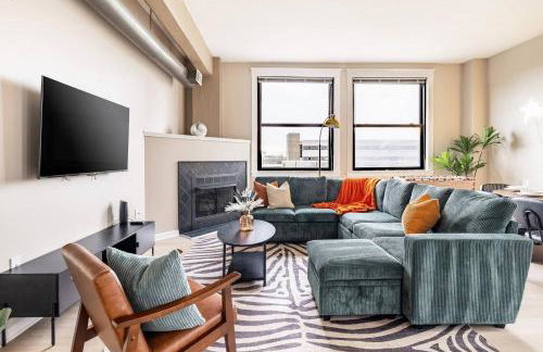 Downtown 2BR | Walk to Venues, Play house Square - Foto 2