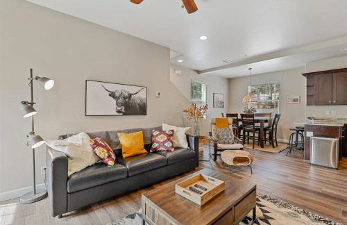 Moonlight Ridge Spacious Townhome 3 miles from Downtown AC Garage Near Snowbowl - Foto 10