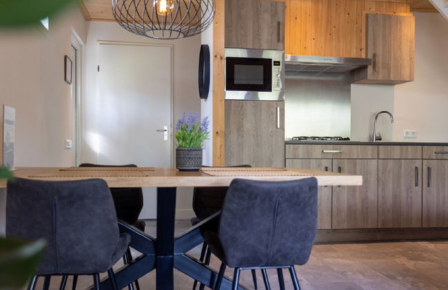 Forest Lodge in Nature With Pond Views - Foto 8