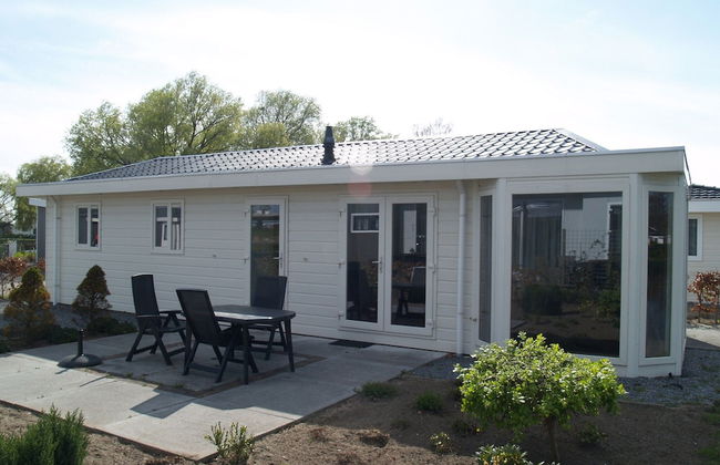 Well-kept Chalet Near the Biesbosch - Foto 1