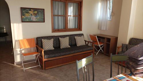 Ελαιώνας και θάλασσα - Foto 3