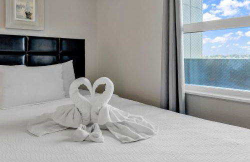 Ocean View 1BR Condo with Private Balcony - Foto 40