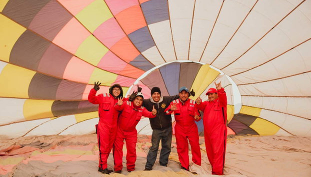 Paseo privado en globo por Huamantla - Foto 2, Preparando el globo para la actividad