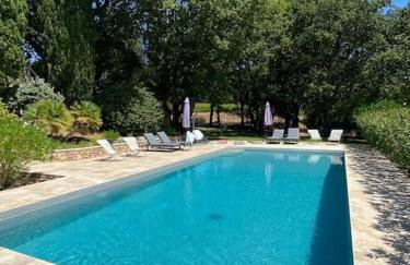 Villa provençale familiale avec piscine - Photo 10