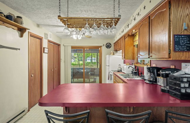 Shady Pines by Avantstay Enclosed Porch, Game Rooms, & Lake/beach Access! - Foto 12