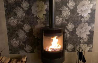 Spacious Ski Chalet In Traditional French Village, sleeps 8, Four Star with fibre broadband - Photo 61