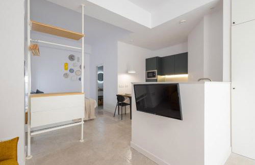 FLORIT FLATS - Quiet and Cozy Studios by the Joaquin Sorolla Station - Photo 17