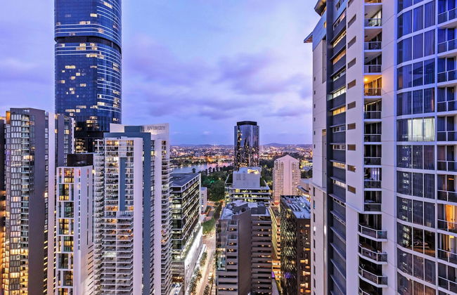 Oaks Brisbane Festival Suites - Photo 1