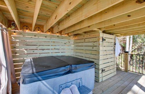 Gorgeous Cabin Great for Groups or Families with Jacuzzi, Fire Pit and Views in Alabama - Foto 5