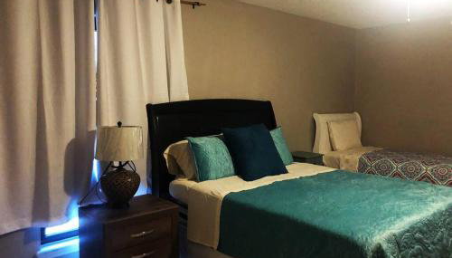 Spacious 2300SF, Recently Rehabbed, Large Living! - Foto 5