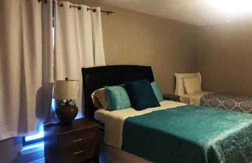 Spacious 2300SF, Recently Rehabbed, Large Living! - Foto 5