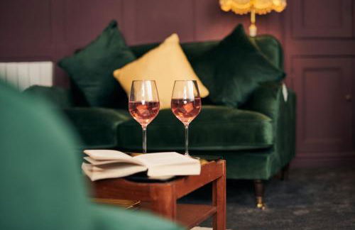 Min Yr Afon, A charming Laugharne Cottage, close to Castle, Estuary & Cafés - Photo 5