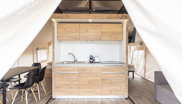 Luxuszelt Safari für 6 Personen - Foto 3, Kitchen / Dining Room