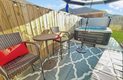 The Stay at Steuben Hot Tub 2 houses 6 BR - Photo 7