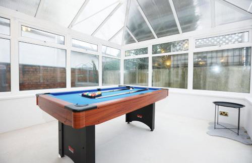 Hollybush Place By N And N Stays Ltd, Perfect for Contractors and Workers, Large Private Driveway for Work vans And Vehicles, Great Location and Fast Wifi - Foto 16