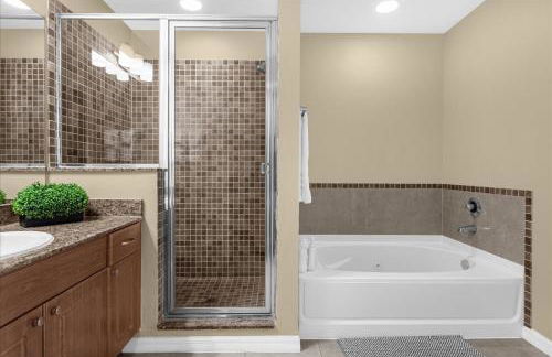 The Point, Lux Apartment 4 min from Universal - Foto 25