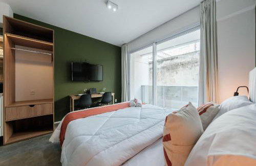 LZ414 - Conforto na Luz: Apto Moderno com Piscina - Foto 10