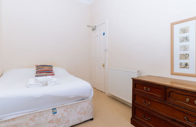 Spacious 4 Bedroom Apartment Near The Meadows/old Town - Foto 9