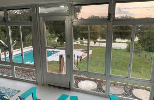 Stylish Lake home with HUGE POOL, Arcade with PS5,and Theater Just 5 min from Legoland - Foto 34