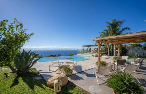 Villa Michaela con piscina privata e vista mare - Foto 48