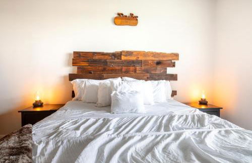 The Treehouse Spacious & Fun 2BR Retreat in the Heart of the Domain - Foto 16