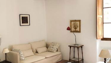 Le charme au centre du village - Photo 3