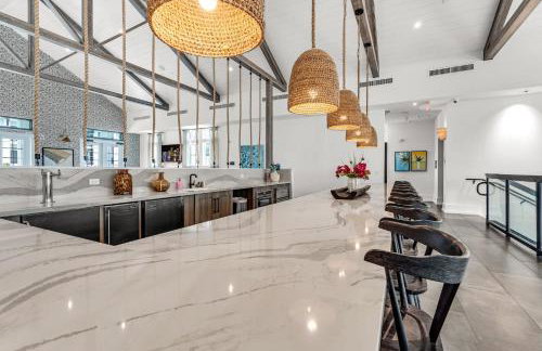 Peaceful 2BR by the Bay Pool and Coastal Vibes - Foto 36