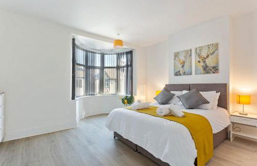 Jasmine Villa A - Ideal for QMC & Uni - Free parking - Photo 2