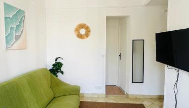 Stylish 2 Bedrooms near Metro 1 King bed & quiet retreat - Foto 2