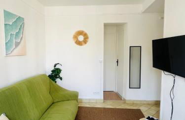 Stylish 2 Bedrooms near Metro 1 King bed & quiet retreat - Foto 2