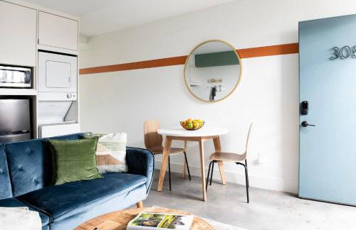 *NEW* The Audrey ~ Downtown | Rooftop Skyline View - Foto 13