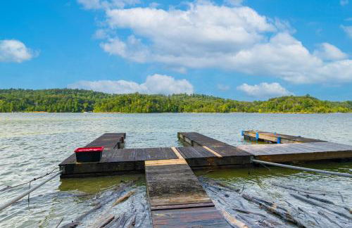 Waterfront Escape in Cub Run with Deck and Hot Tub! - Foto 34