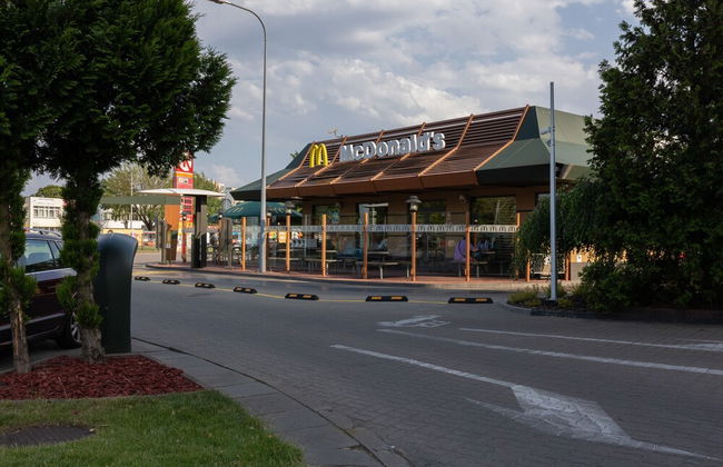 Spacious Apartment + Parking by Renters - Foto 32