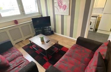 City Centre - Next to Hilton Hotel - Victoria Centre 2 Bedrooms Apartments - Close to Theatre Royal - in Victoria Centre Shopping Centre - 24 Hours Access - Parking Cars or Vans from Five Pounds a Day - Onsite Parking from Ten Pounds a Day - Foto 61
