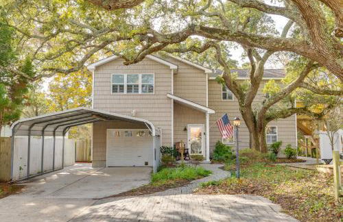 2 Mi to Atlantic Beach Coastal Retreat with Deck - Foto 1