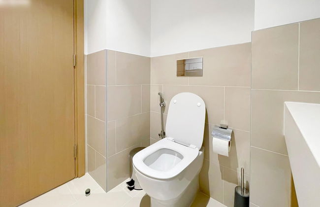 Lavish Living Along the Dubai Creek - Photo 20