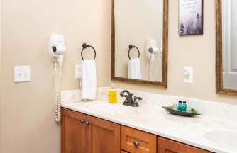 Mountain Retreat with Hot Tub, Game Room and Views - Foto 56