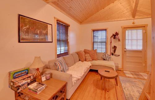 Cozy Beattyville Cabin with Fire Pit - Foto 5